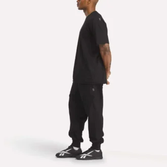 リーボック × 11 BY BORIS BIDJAN SABERI LTD コラボレーション コンストラクテッド Tシャツ