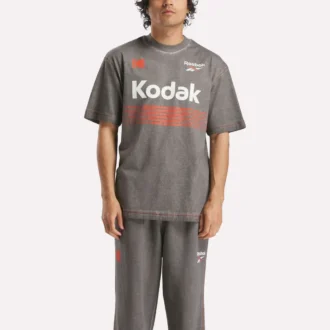 リーボック × コダック グラフィックTシャツ